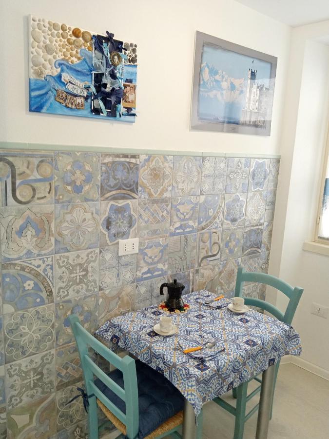 Apartmán La Casa Di Uccia Terst Exteriér fotografie